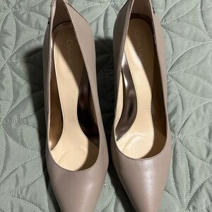 Calvin Klein Women's Greige Pumps